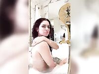 Onlyfans Catarina Paolino tomando banho na banheira