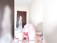 Babycaroline69 pelada mostrando seu corpinho