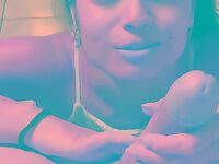 Novinha chupando gostoso e depois sentando na pica