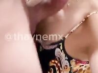Thayane Ribeiro dando boquete guloso e levando gozada na cara