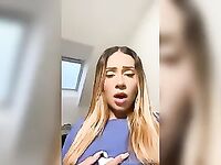 Anitta Hot super sexy usando uma calcinha branca
