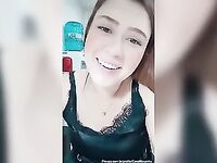 Carol Resenha com roupa de dormir