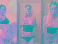 Ninfeta excitada se exibe e toca siririca em seu vídeo vazado do Privacy