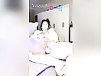 Vazou A Favorita Masturbando a Bucetinha deliciosa