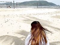 Fe Galvão pelada na praia cosplay sex