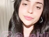 Xehli G mostrando seus peitos lindos demais