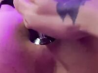 Fudendo cuzinho da Lua Uchiha com um plug grande
