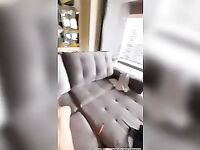 Japa Nordestina pelada de quatro dando sua bucetinha