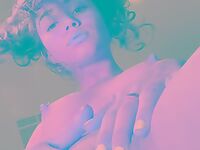 Jameliz pelada tocando siririca deliciosa
