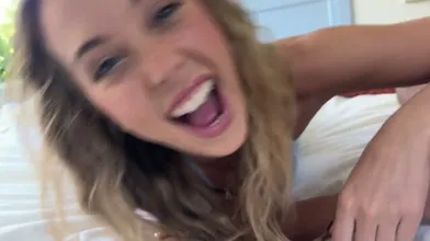 Erome tal da loira fodendo sem camisinha