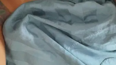 SamyOf pelada mostrando seus peitos e seu corpo lindo