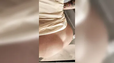 Kerolay Chaves pelada no chuveiro socando consolo na buceta