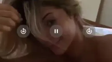 Tay Cerqueira erome mostrando sua buceta e o cuzinho