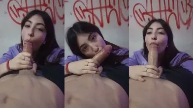 Novinha latina mamando a rola molhada