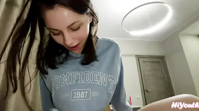 Karen Oliver novinha gostosa viciada em beber leite
