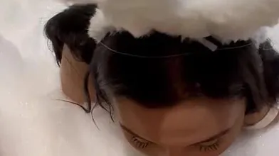 Fernanda Campos sexo oral mamando bem gostoso na banheira