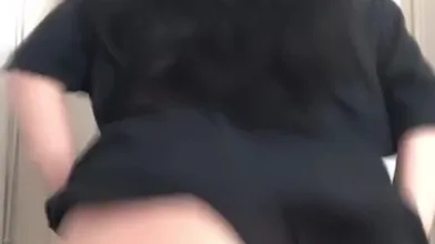 Mc Ari Falcão toda safada rebolando gostoso demais