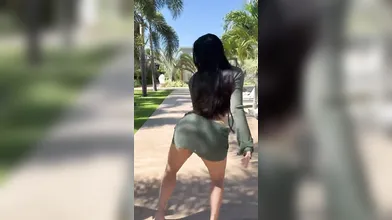 Taina Costa dançando sua bunda grande e gostosa