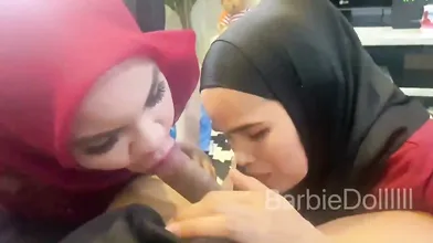 Blowjob hijab duo cum malaysia indonesia muslim - EroMe