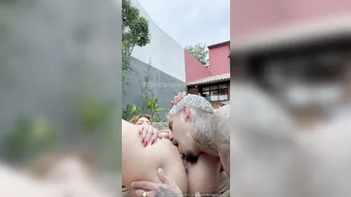 Brida nunes recebendo linguada na xota