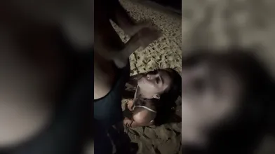 Ninfeta safada boquete areia praia gozada na boca