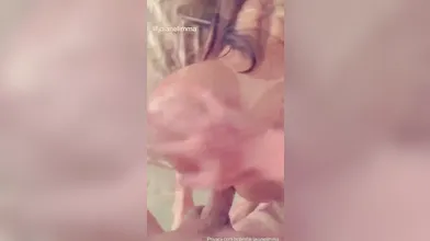 Jaiane Limma peituda quicando e gozada na bundona