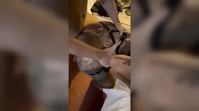 DEBORA BRASIL GEMENDO ALTO LEVANDO PICA DE QUATRO ATÉ TREME A CAMA