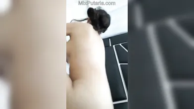Metendo a pica no cu da favelada