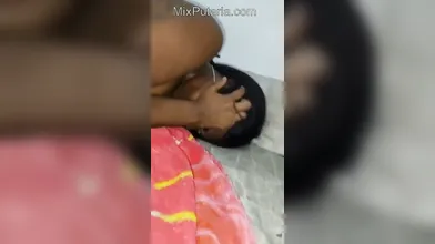 Fodendo a amiga negra sem camisinha