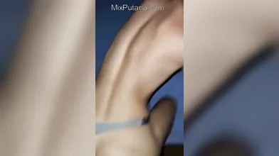 francesa novinha magrinha transando na sacada