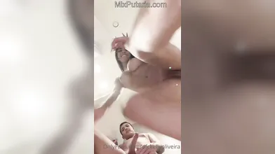 Kelly Oliveira Chupando e levando pau em pé