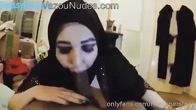 Miss Persiana Vazou pagando boquete pro Negão