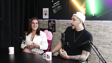 There were some unpleasant situations, the cuckold issues, how men know how to have sex with their women and Viagra... - Bia Ruyva & Jack Por (SHEER/RED)